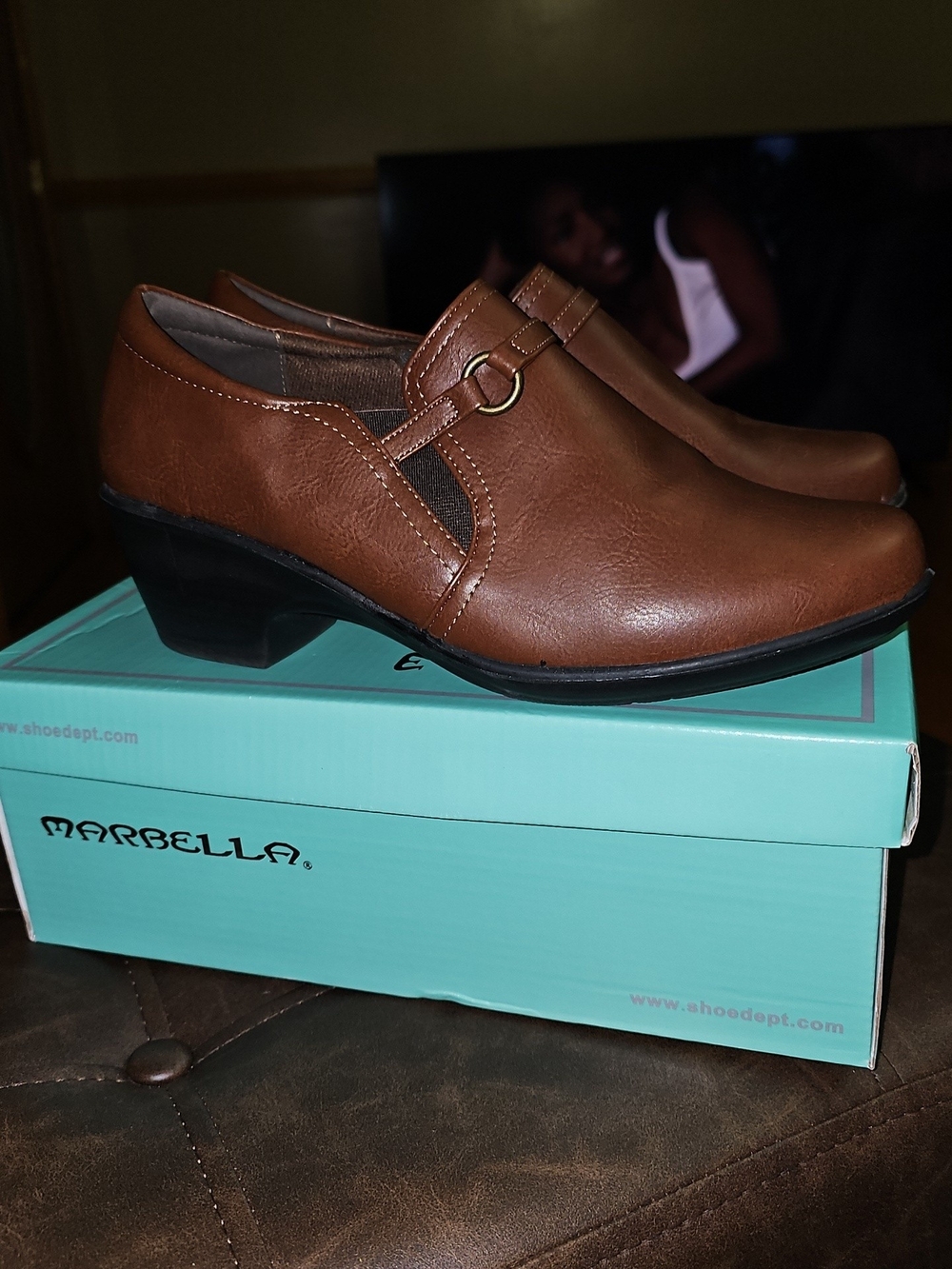 MARBELLA Wide Size 8 Brown Shoes - Box Included